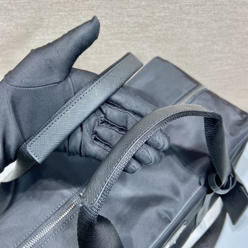 Pra*a travel bags
